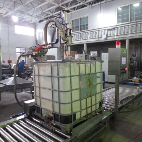 Semi-Automatic IBC Drum Filling Machine with 40BPH Capacity and ±0.2%FS Accuracy for Beverage, Chemical, Liquid